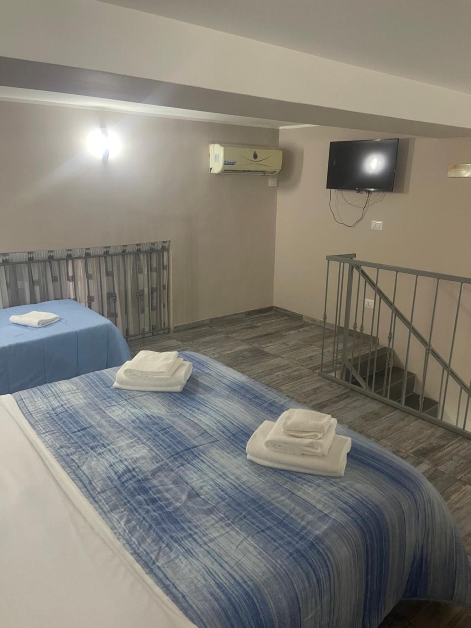 ナポリ B＆B シェ モア Bed & Breakfast エクステリア 写真