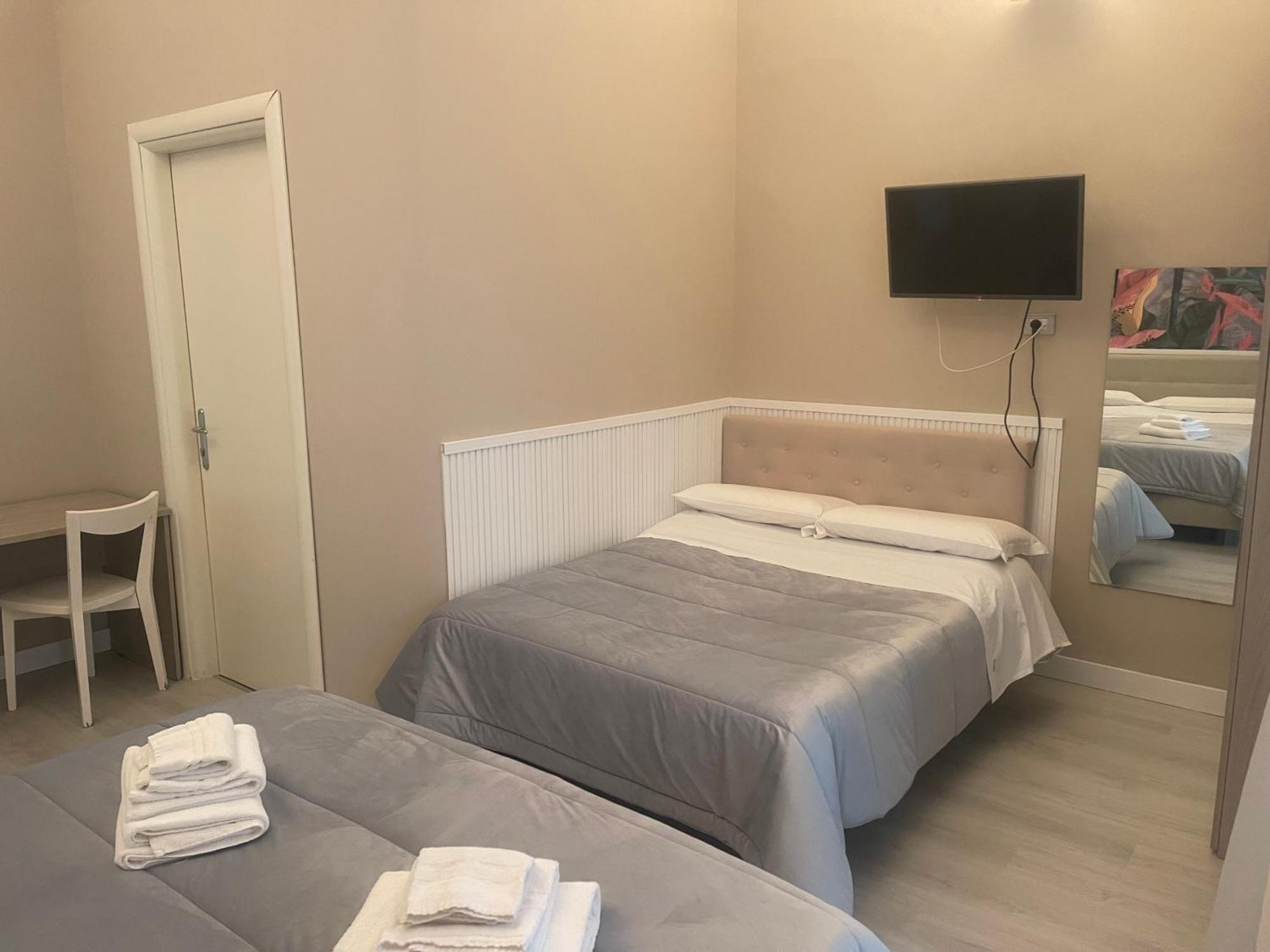 ナポリ B＆B シェ モア Bed & Breakfast エクステリア 写真