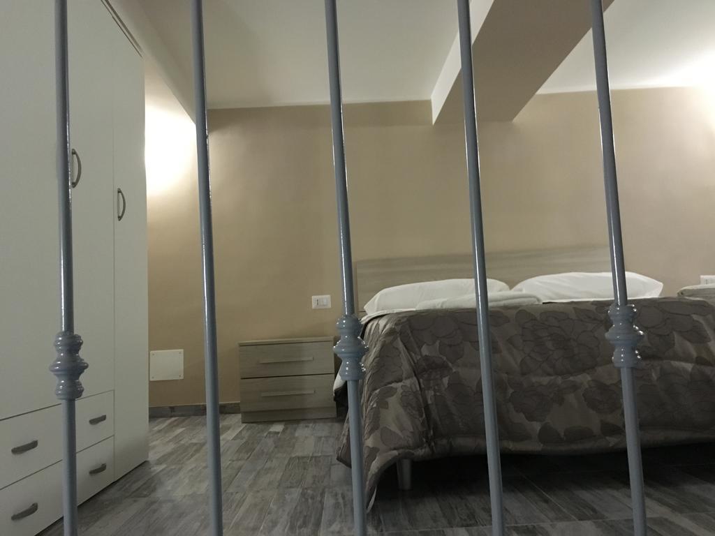 ナポリ B＆B シェ モア Bed & Breakfast エクステリア 写真